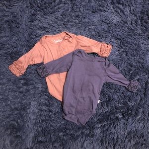 Rufflebutts long sleeve onesie-set of 2